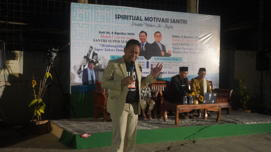 Motivasi Spiritual Santri Bersama Ardi Gunawan sebagai Motivator Nasional