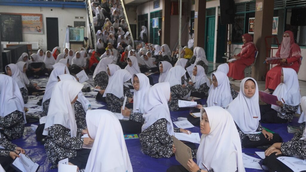 Santriwati SMA Mengikuti Lomba Ranking 1 di PJBL